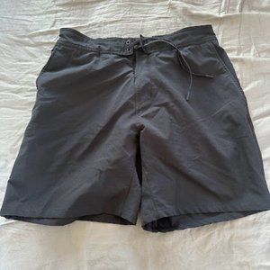 TEN THOUSAND SHORTS BLACK SIZE L